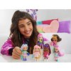 Panenka Barbie Extra Mini Minis s kolečkovými bruslemi HLN45 8,5 cm 3.jpg